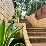 Lamapulia Pensión 4*
