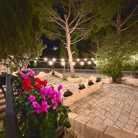 בית הארחה Lamapulia