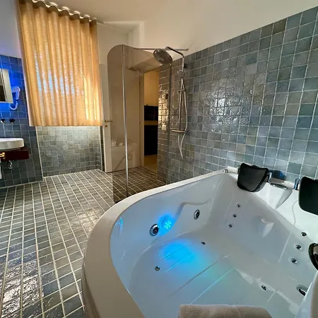 Lamapulia ゲストハウス