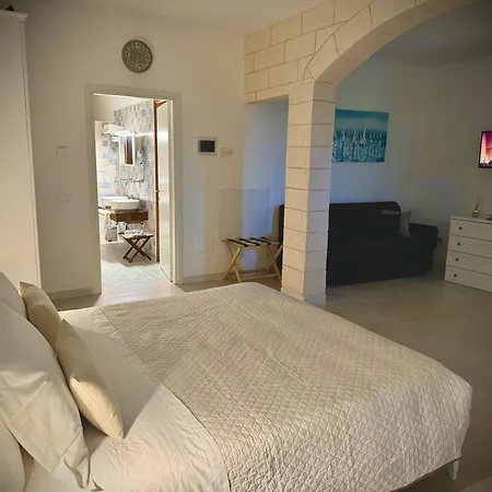 Lamapulia Pensionat Torre A Mare