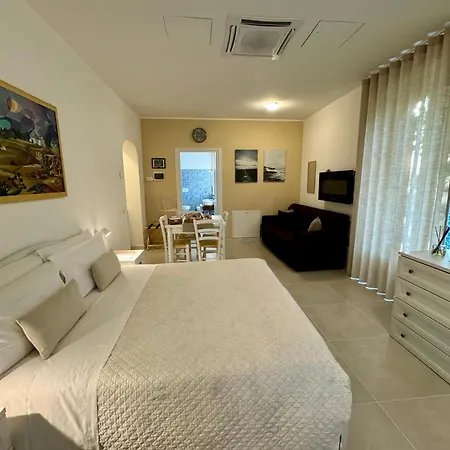 Lamapulia Konukevi 4*