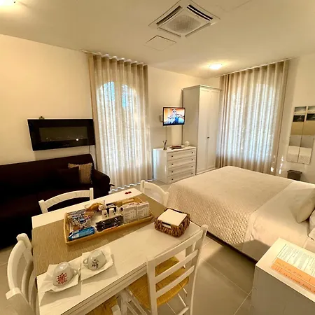 Lamapulia Pensionat Torre A Mare